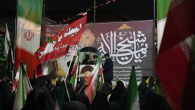 تجمع بزرگ شب شهادت امام صادق(علیه السلام)