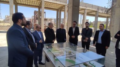 بازدید مسئولان بنیاد و سازمان حفظ آثار دفاع مقدس از گلزار شهدای گمنام شهر اندیشه