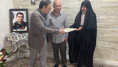 تكریم و پاسداشت خانواده معزز شهدا همزمان با سالروز واقعه مباهله